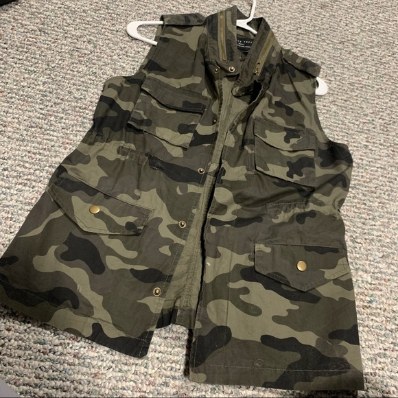 Long camo utility vest - Picture 1 of 6
